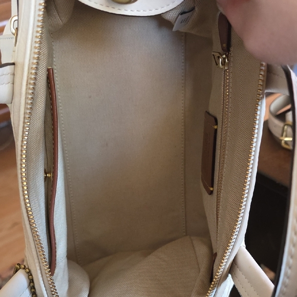 Coach 1941 🖤 EUC Suffle Satchel In Colorblock Glovetanned And Nappa Leather! - Picture 4 of 15